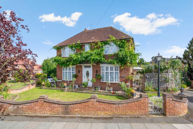 Abbotsbury Road, Morden SM4 3 bed end of terrace house for sale
