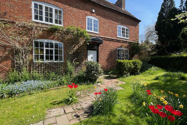 Lower End Bubbenhall, Warwickshire... 6 bed detached house for sale