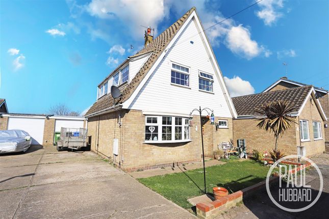Honeysuckle Close, Pakefield, NR33 3 bed detached house for sale
