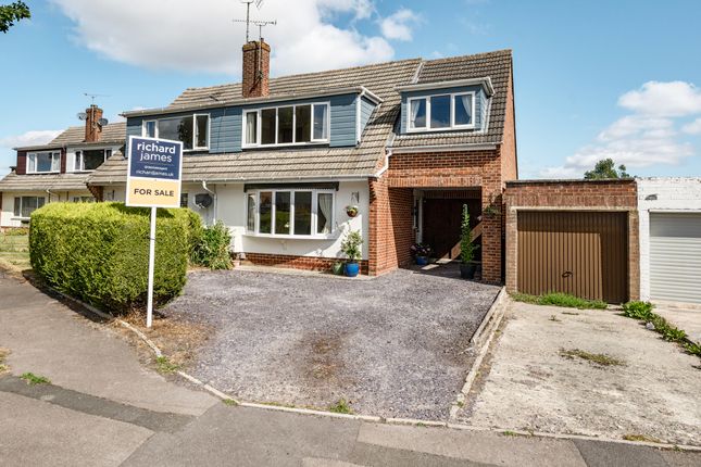 Norris Close, Chiseldon, Swindon, SN4 3 bed semi