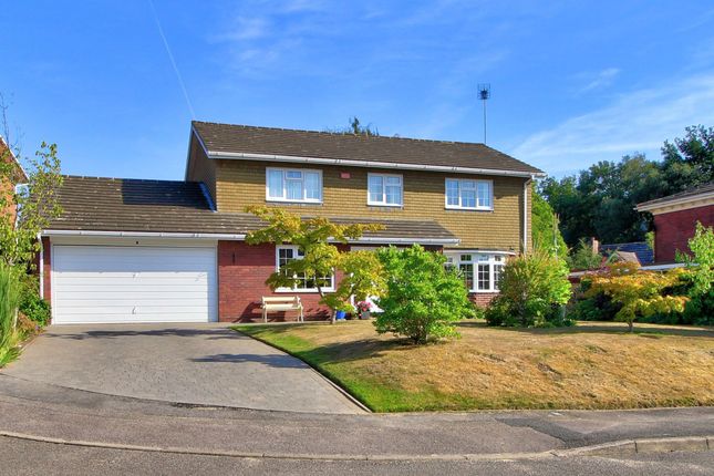 Wokingham RG41 4 bed detached house for sale