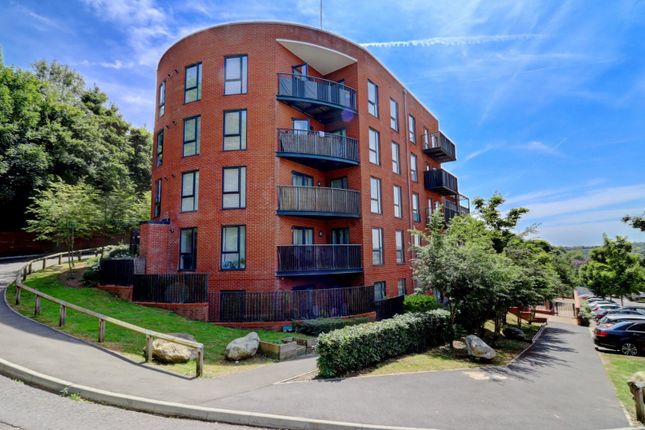Olympic Way, Buckinghamshire HP13 2 bed apartment for sale