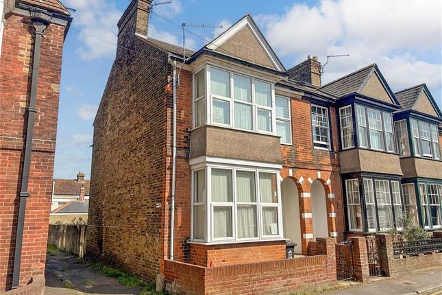 4 bedroom end of terrace house for sale