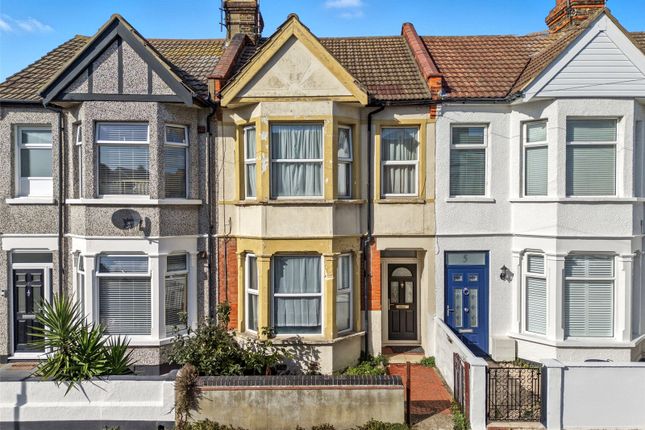 Shaftesbury Avenue, Southchurch Park... 2 bed terraced house for sale