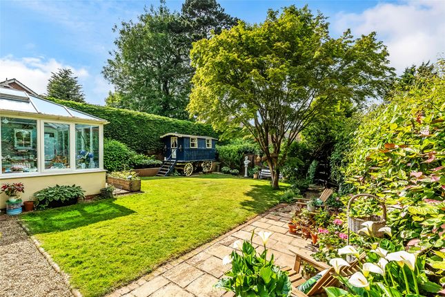 Inholms Lane, North Holmwood... 3 bed semi