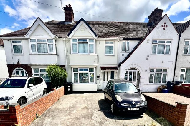 Clevedon Gardens, Cranford TW5 3 bed terraced house for sale