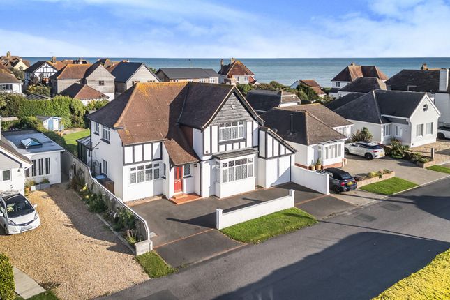 First Avenue, Felpham, PO22 3 bed detached house for sale