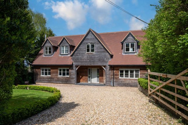 5 bedroom country house for sale