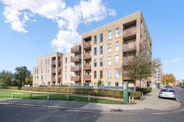 2 bedroom maisonette for sale