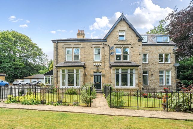 Old Park Road, Roundhay, Leeds, LS8 2 bed flat for sale