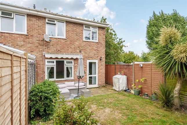 3 bed end terrace house