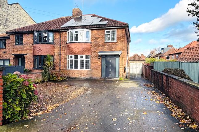 3 bedroom semi-detached house for sale