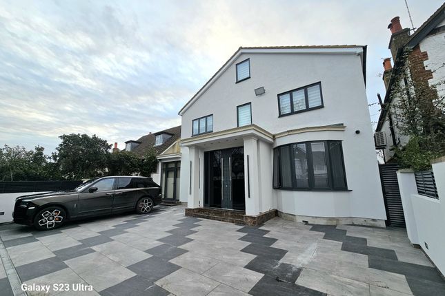 8 bedroom detached house for sale