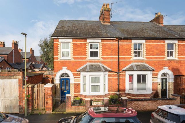 3 bed end terrace house