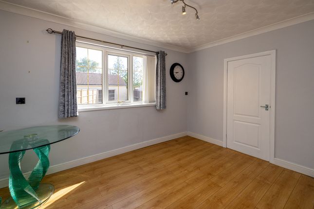 Lime Tree Crescent, Doncaster, DN11 3 bed semi