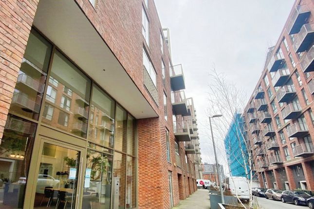 Local Crescent, Manchester 2 bed apartment for sale