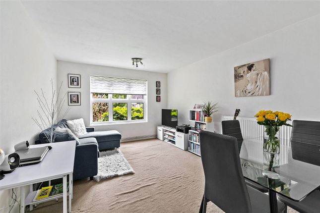 Ivybridge Close, London Road... 2 bed apartment for sale