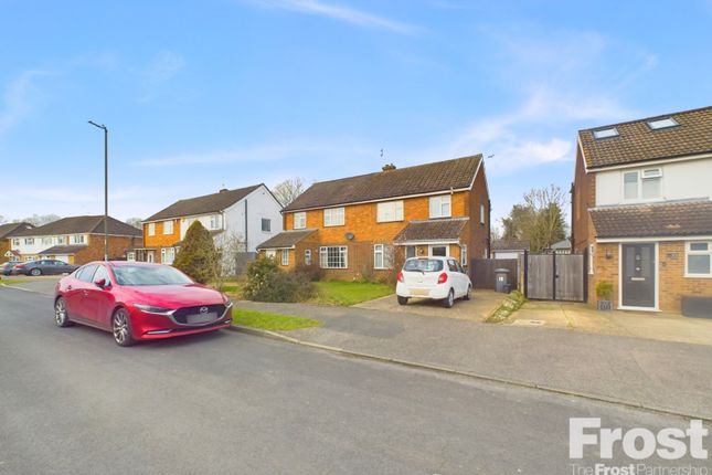 Mills Spur, Old Windsor, Berkshire, SL4 3 bed semi