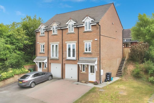 3 bed semi-detached house