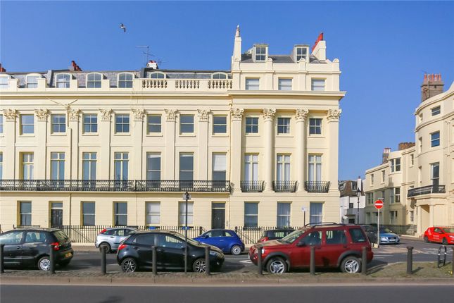 Brunswick Terrace, Hove, BN3 2 bed flat for sale