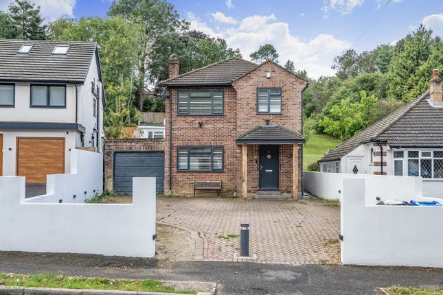 Caterham Drive, Coulsdon, CR5 3 bed detached house for sale