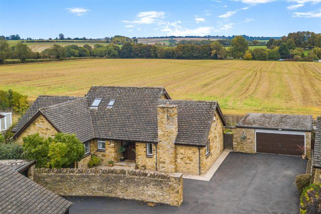 4 bedroom detached bungalow for sale