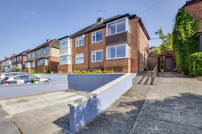 Southfield Road, High Wycombe HP13 3 bed semi