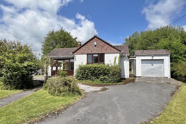 Knights Lane, Axminster EX13 2 bed detached bungalow for sale