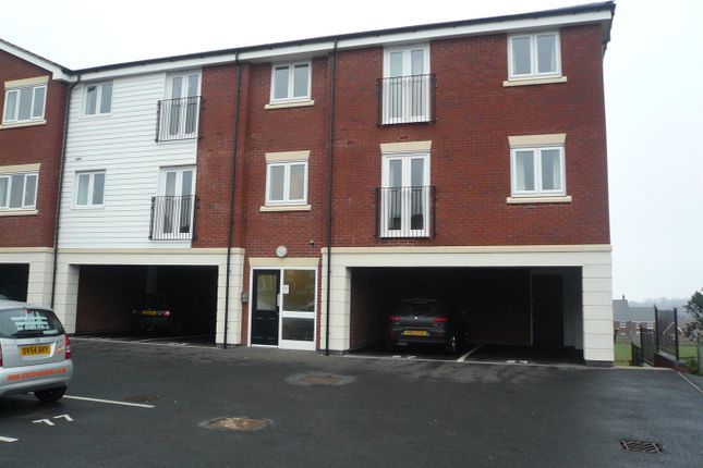 Southgate Way, Dudley, West Midlands 2 bed apartment for sale