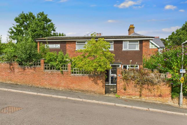 Webb Close, Chesham, Buckinghamshire... 4 bed detached house for sale