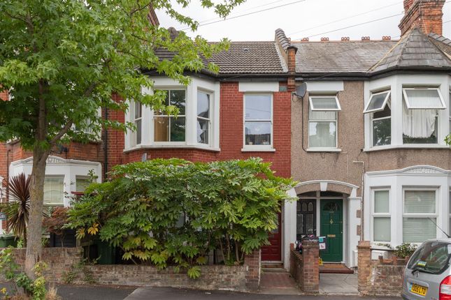 3 bedroom flat for sale