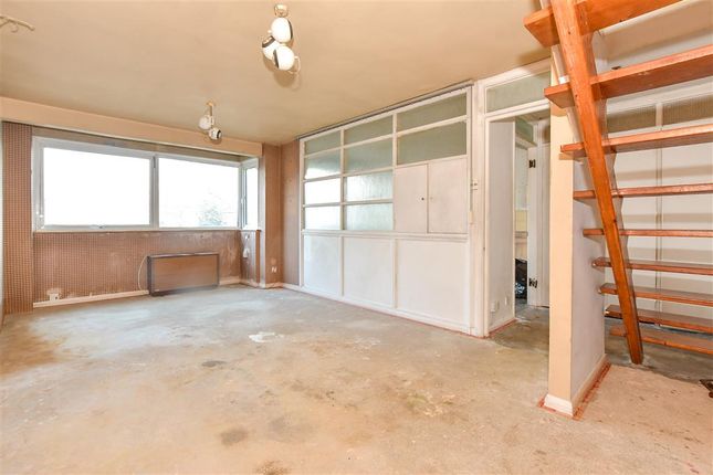 2 bed flat
