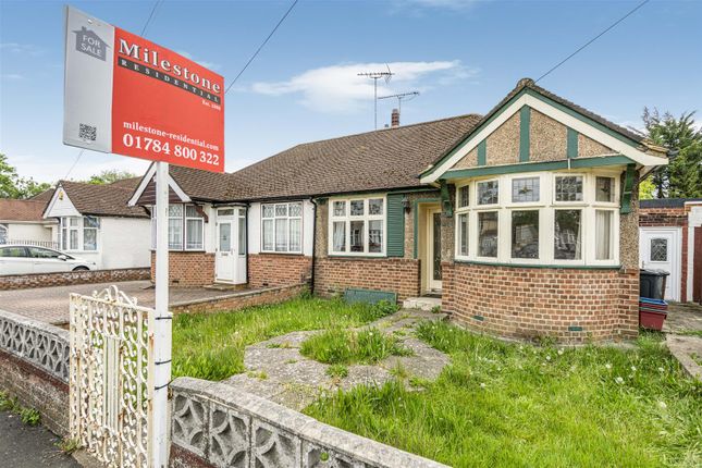 Parkfield Road, Feltham TW13 2 bed bungalow for sale