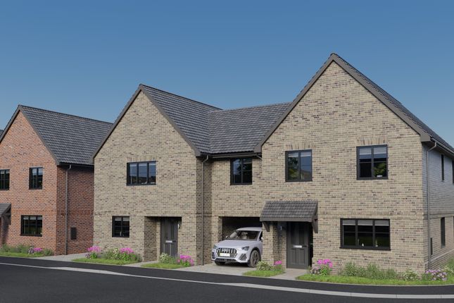 4 bedroom link detached house for sale