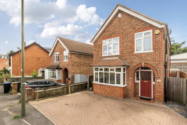 Bagshot,  Surrey,  GU19 3 bed detached house for sale