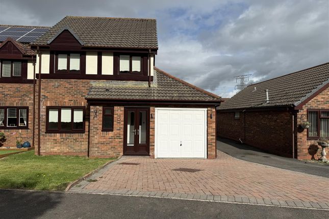Clos Y Gelli, Llanelli 3 bed detached house for sale