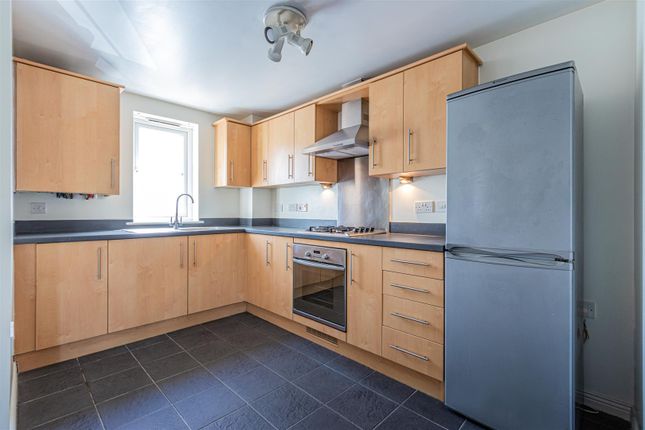 Phoenix Way, Cardiff CF14 2 bed ground floor flat for sale