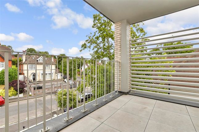 Russell Hill, West Purley, Surrey 2 bed apartment for sale