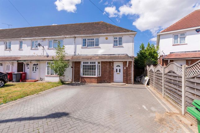 Abbey Close, Cippenham 3 bed end of terrace house for sale