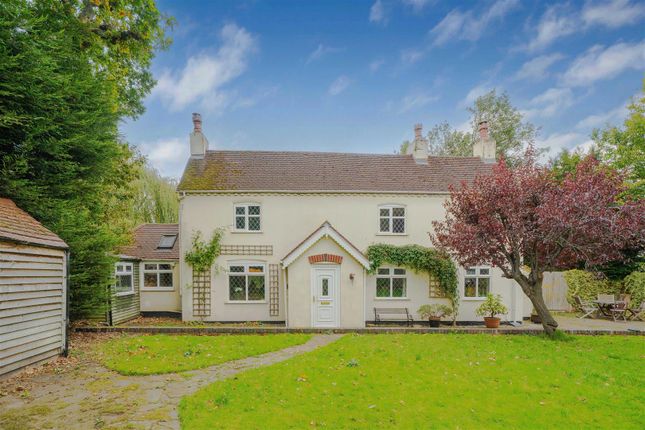 2 bedroom cottage for sale
