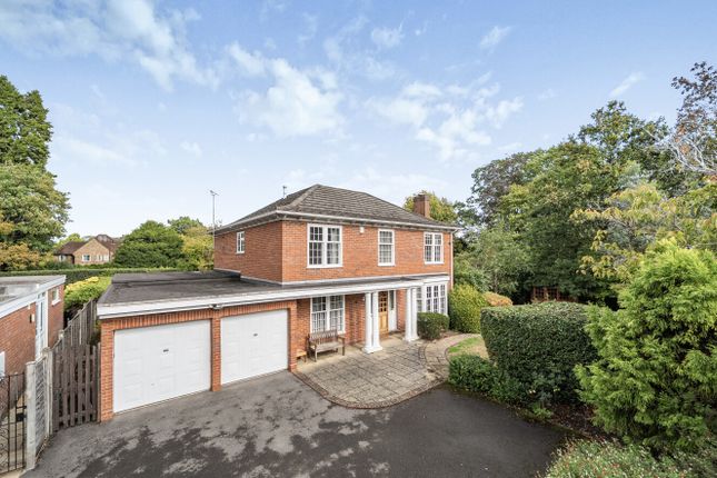 5 bed detached house