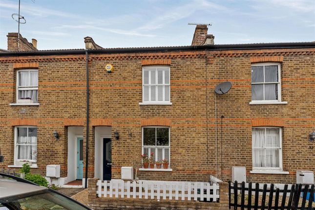 Cowley Road, Wanstead 2 bed terraced house for sale