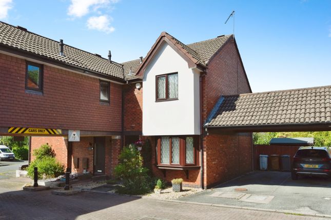 2 bedroom semi-detached house for sale