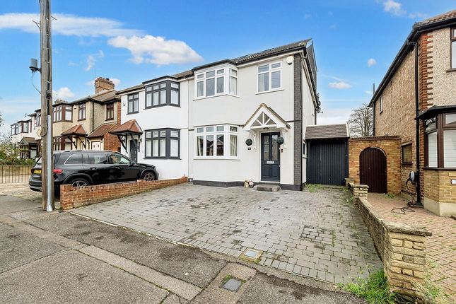 Edison Avenue, Hornchurch, RM12 4 bed semi