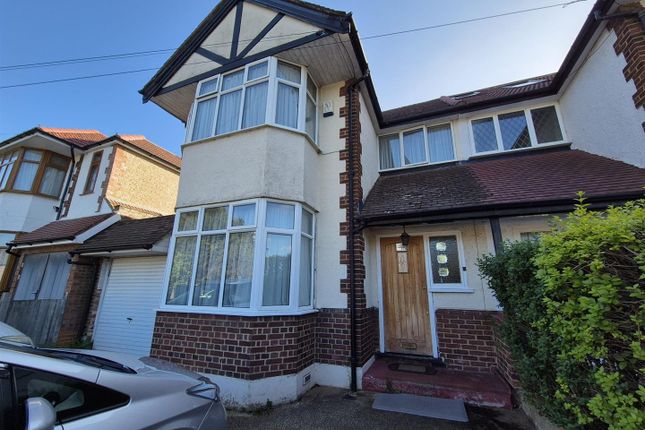 Broadfields Avenue, Edgware 3 bed semi