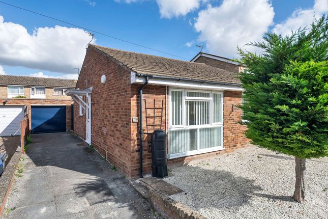 Water Lane, Royston SG8 2 bed detached bungalow for sale