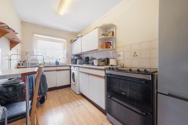 Berkeley Court, Nightingale Way... 1 bed flat for sale