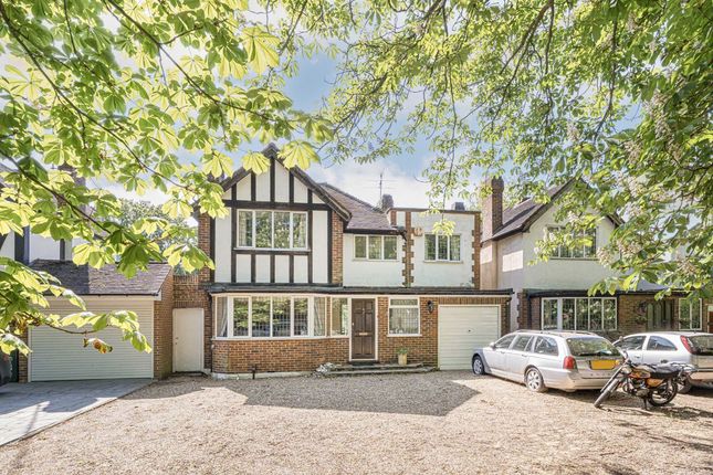 6 bedroom detached house for sale