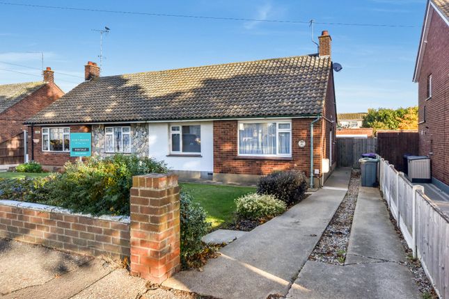 Elm Road, Shoeburyness, Essex, SS3 2 bed bungalow for sale