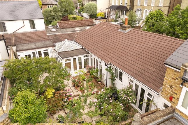 Thornton Road, Wimbledon, SW19 3 bed terraced house for sale